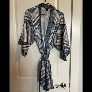 Victoria Secret geometric pattern short kimono robe